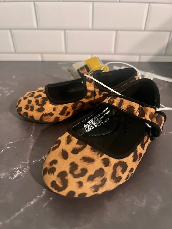Cat & Jack Other - NWT Cat And Jack Leopard Addy Print Mary Jane Flats - Toddler SIze 6
